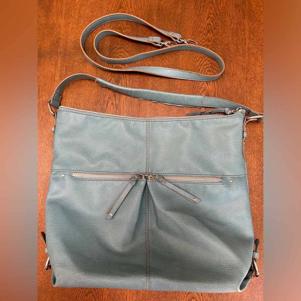 RELIC Large 14.5” wide, 13”tall SlateBlue Shoulder/Crossbody convertible purse.